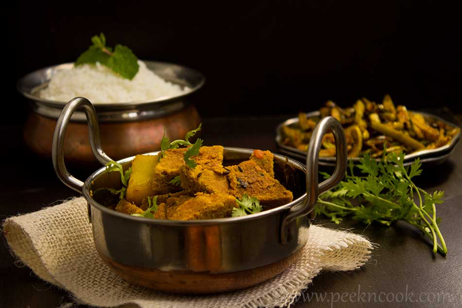 Dhokar Dalna Or Lentil Cake Curry